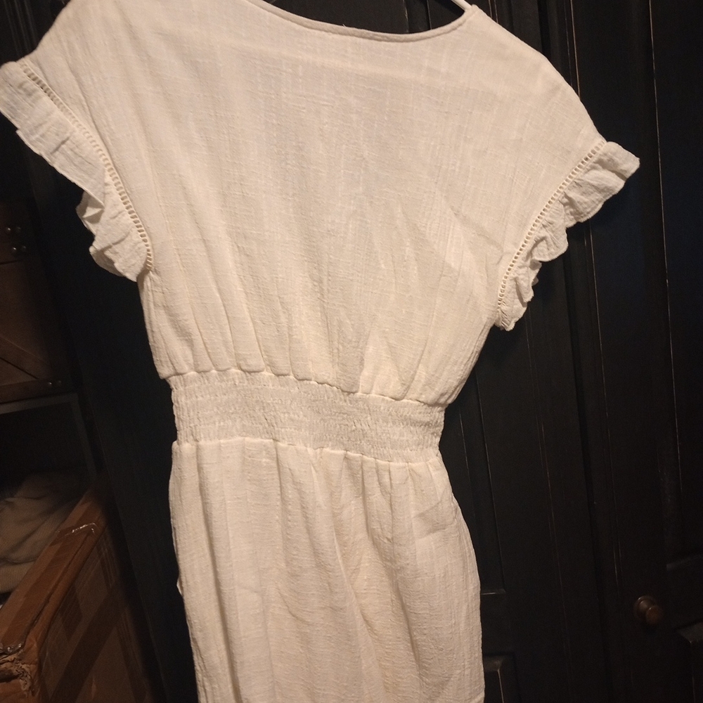 Eyeshadow Cream Ruffle Sleeve Jumpsuit - Picture 2 of 2